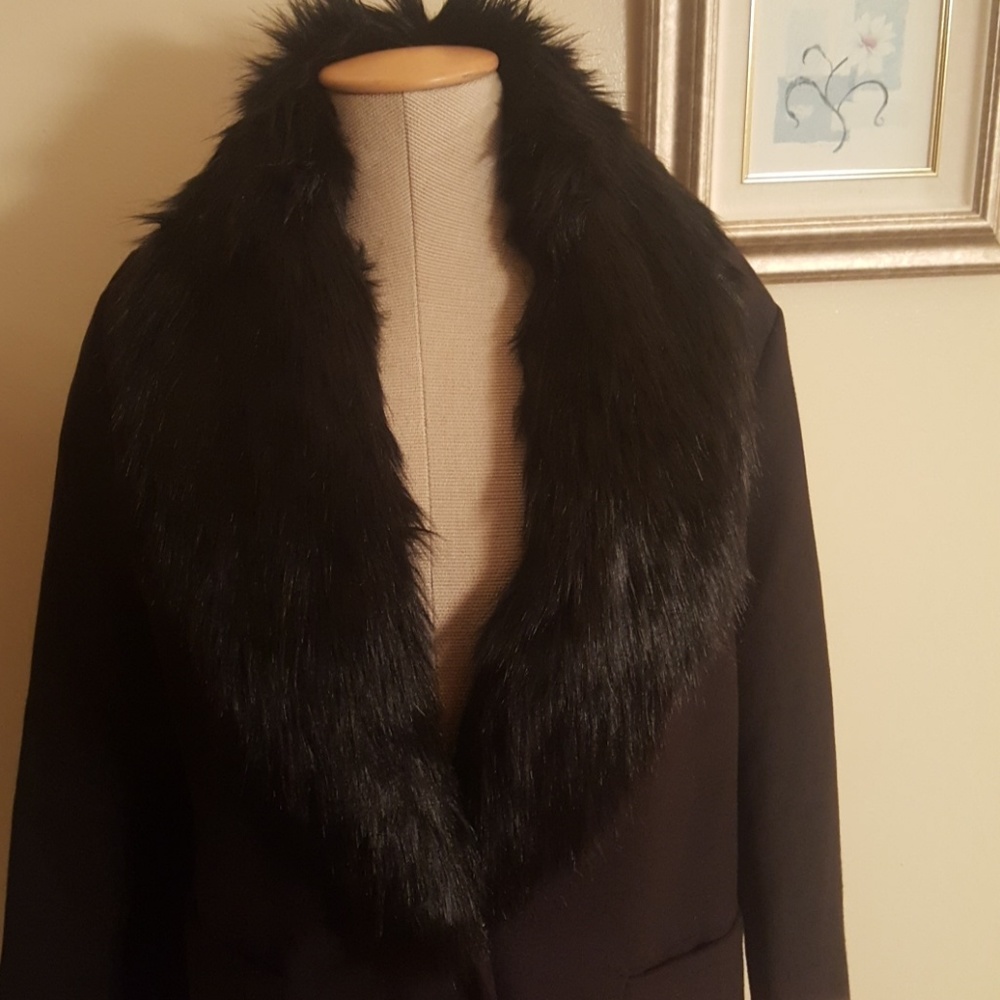 Covington ladies coat - Picture 2 of 6